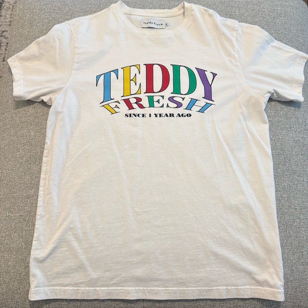 Teddy Fresh White Mens tshirt size medium